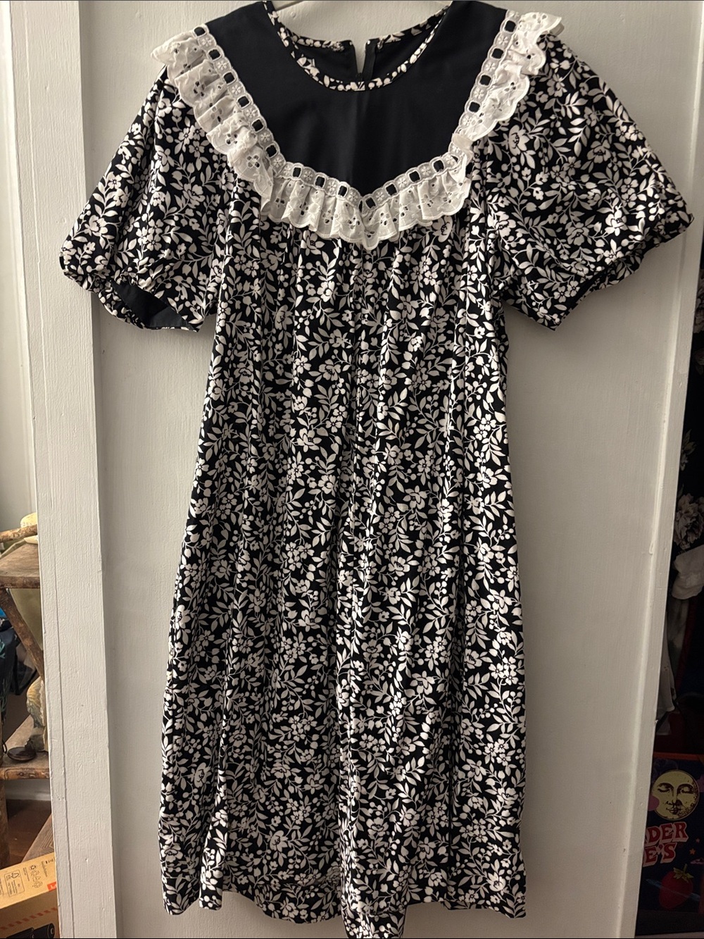 Vintage Rim Hawai’i Muumuu